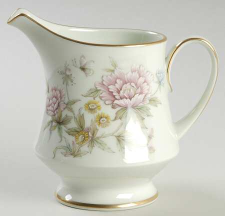 Troubadour Creamer