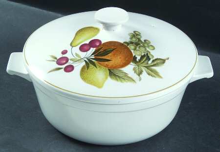 Tropica 2 Qt Round Covered Casserole