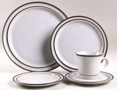 Tundra 5 Piece Place Setting