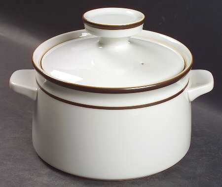 Tundra 1.25 Qt Round Covered Casserole by Noritake