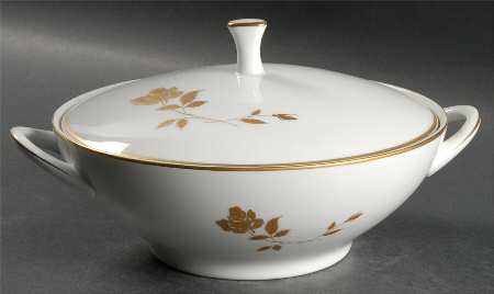 Tudor Rose Round Covered Vegetable