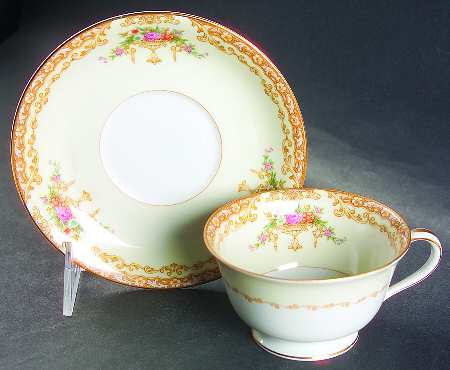 Tuscana Footed Cup & Saucer Set