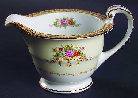 Tuscana Creamer