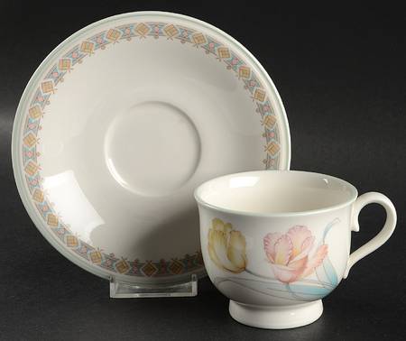 Tulip Time Footed Cup & Saucer Set