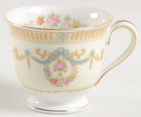 Tybalt Footed Demitasse Cup