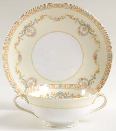 Tybalt Footed Cream Soup Bowl & Saucer Set