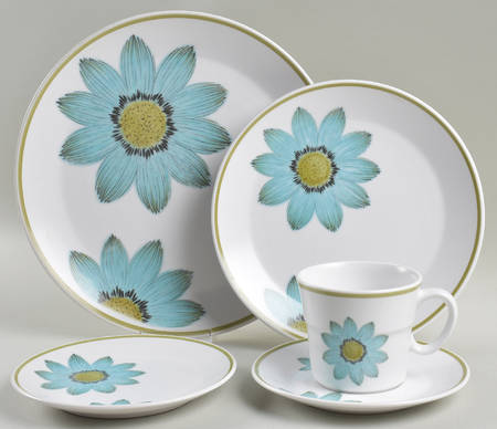 Up-Sa Daisy 5 Piece Place Setting