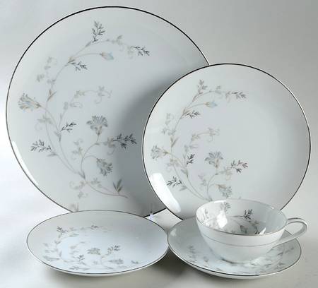 Valerie 5 Piece Place Setting