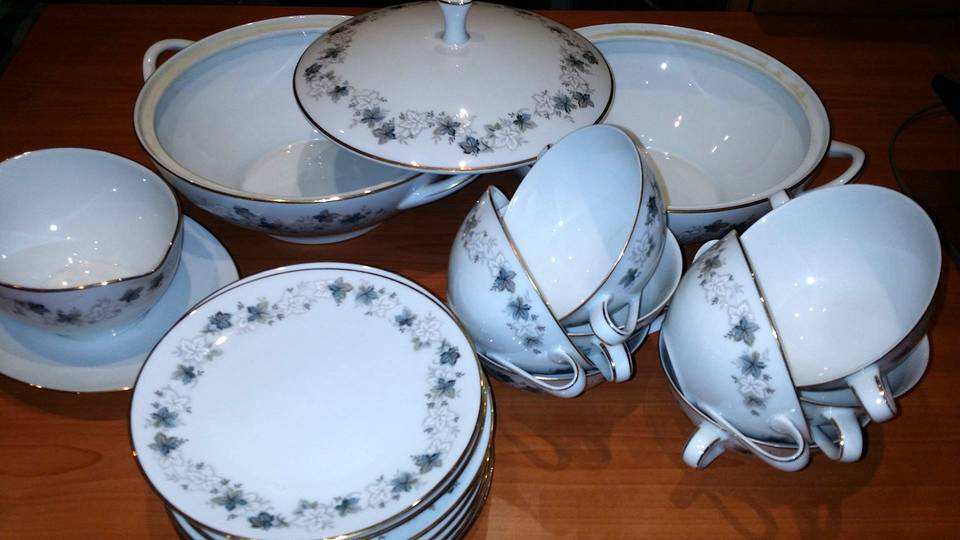 Valencia Flat Cream Soup Bowl & Dessert Plate/Saucer Set