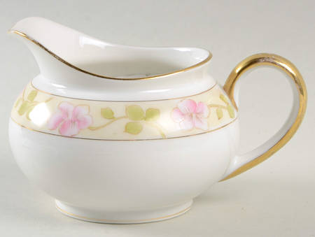 Valencia (Smooth Edge) Creamer