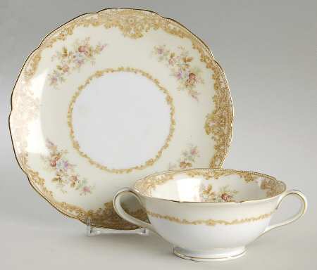 Vandyke Footed Cream Soup Bowl & Saucer Set