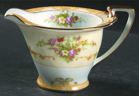 Vendome (2 3 4" Design Border) Creamer