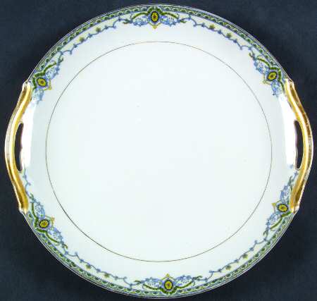 The Venice (No #) Handled Cake Plate
