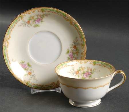 Ventry Footed Cup & Saucer Set