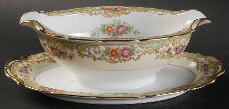 Venus Gravy Boat with Attached Underplate