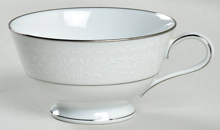 Versailles Footed Cup