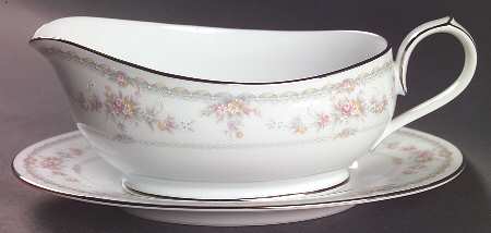 Veranda Gravy Boat & Underplate (Relish/Butter) by Noritake