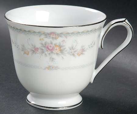 Veranda Footed Cup