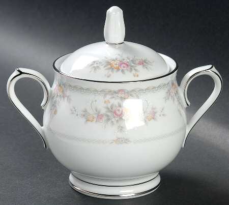Veranda Sugar Bowl & Lid by Noritake
