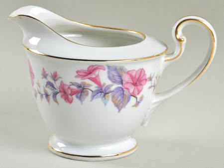 Verona Creamer