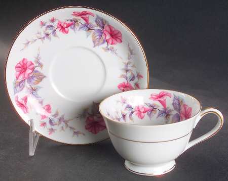 Verona Footed Cup & Saucer Set
