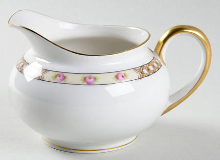 Verona (No #) Creamer