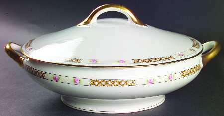 Verona (No #) Round Covered Vegetable