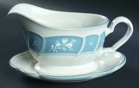 Victory Blue Gravy Boat & Underplate (Relish/Butter)
