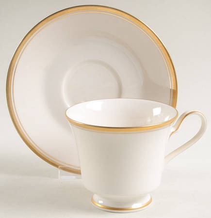 Viceroy Footed Cup & Saucer Set