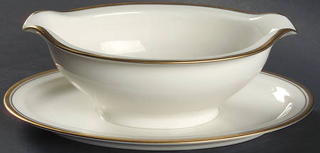 Viceroy Gravy Boat with Attached Underplate