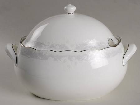 Victorian Lace Oval Tureen & Lid