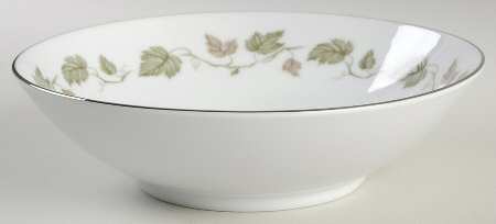 Vineyard 9" Round Vegetable Bowl