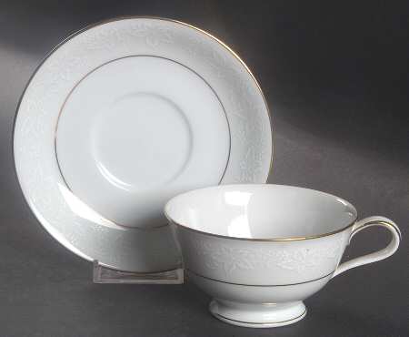 Vinecourt Footed Cup & Saucer Set
