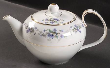 Violette Teapot & Lid by Noritake