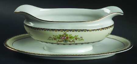 Visalia Gravy Boat with Attached Underplate