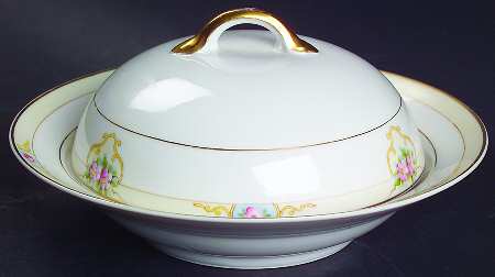 The Vitry Round Covered Butter