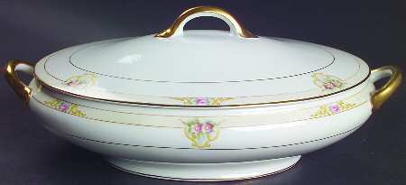 The Vitry Oval Covered Vegetable