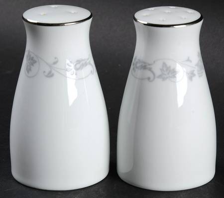 Vivian Salt & Pepper Set