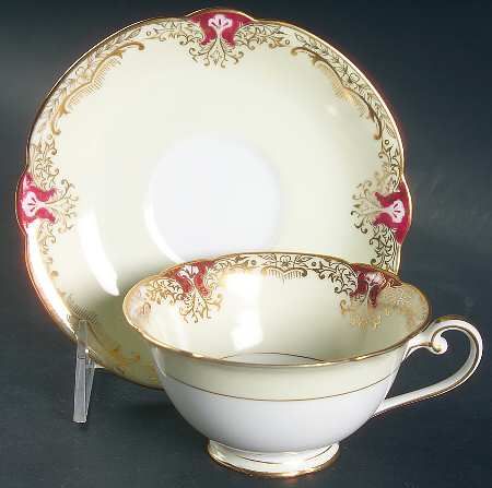 Footed Cup & Saucer Set