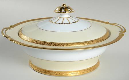 Warwick Round Covered Vegetable