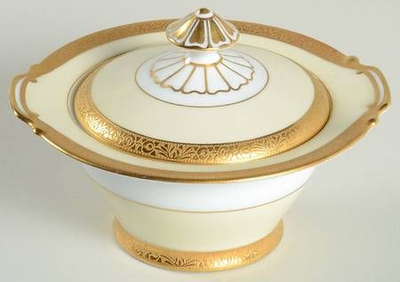 Warwick Sugar Bowl & Lid