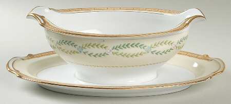 Watteau Gravy Boat with Attached Underplate