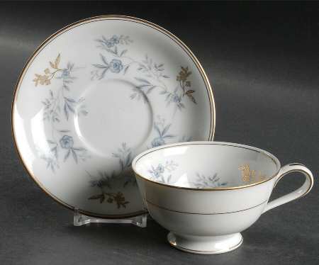 Waverly Footed Cup & Saucer Set