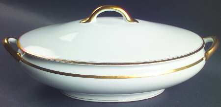Waverly Oval Covered Vegetable