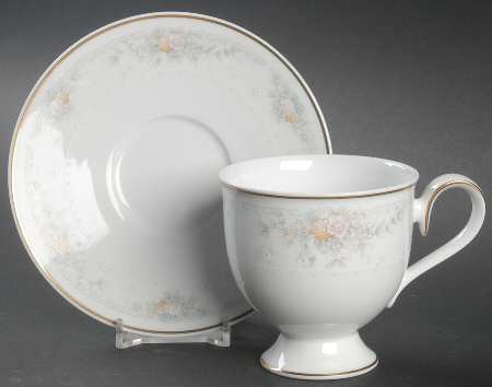Waynesboro Footed Cup & Saucer Set