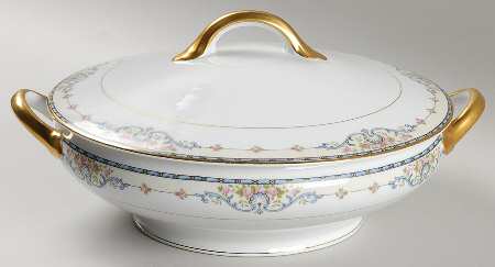 Wellesley Round Covered Vegetable