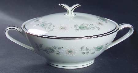 Wellesley Sugar Bowl & Lid