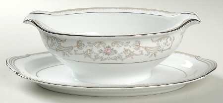 Westbrook Gravy Boat with Attached Underplate
