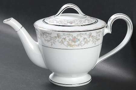 Westbrook Teapot & Lid