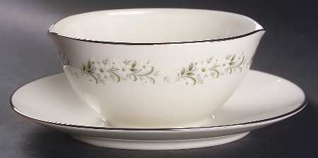Weston Gravy Boat with Attached Underplate